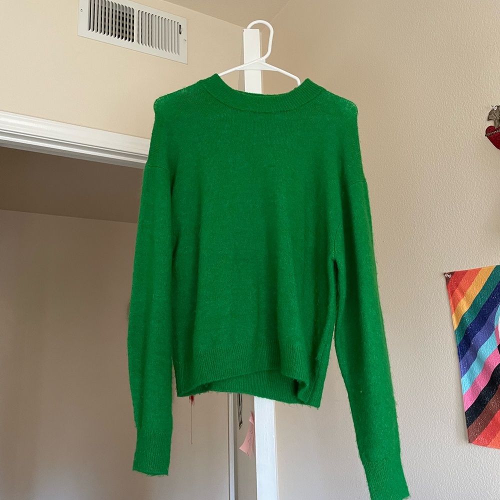 H&M Vibrant Green Crew Neck Sweater